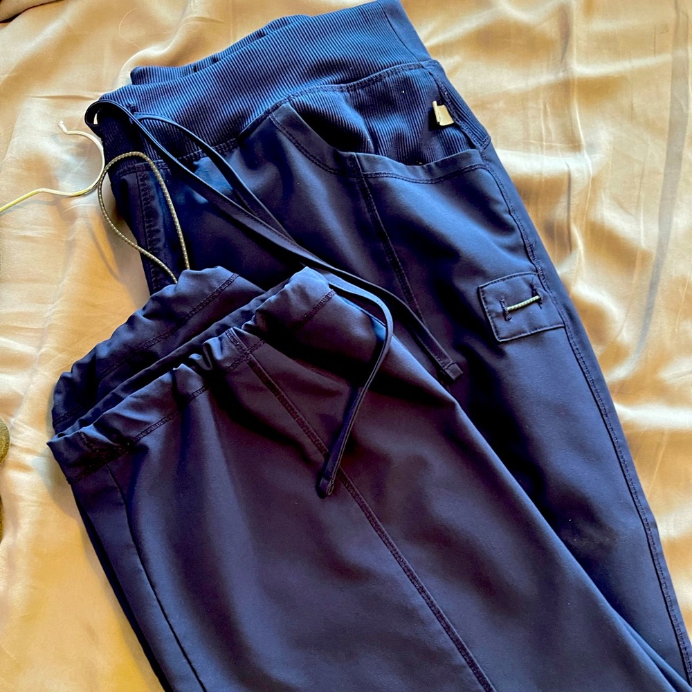 Scrub pants